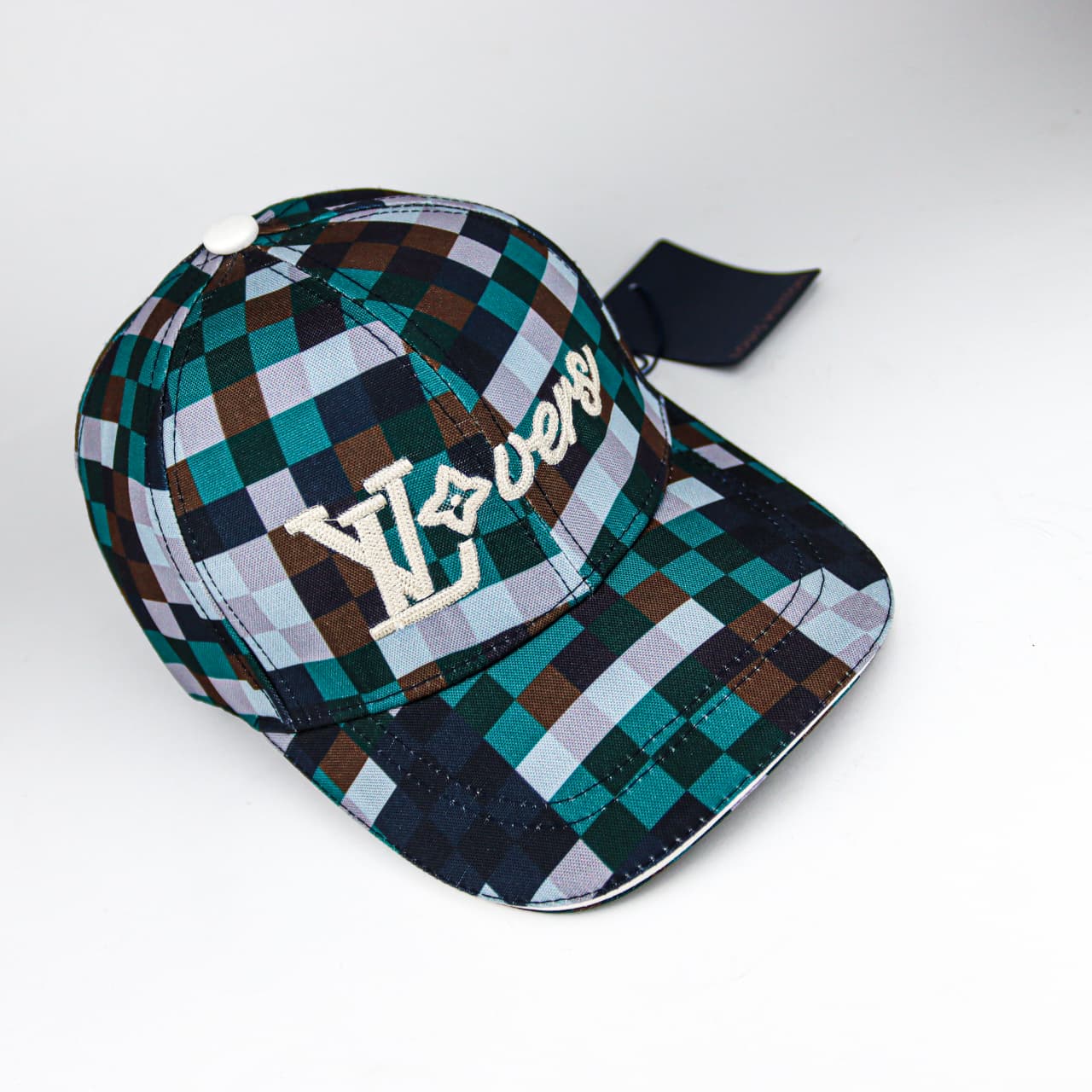 كاب louis vuitton مربعات كاب louis vuitton مربعات