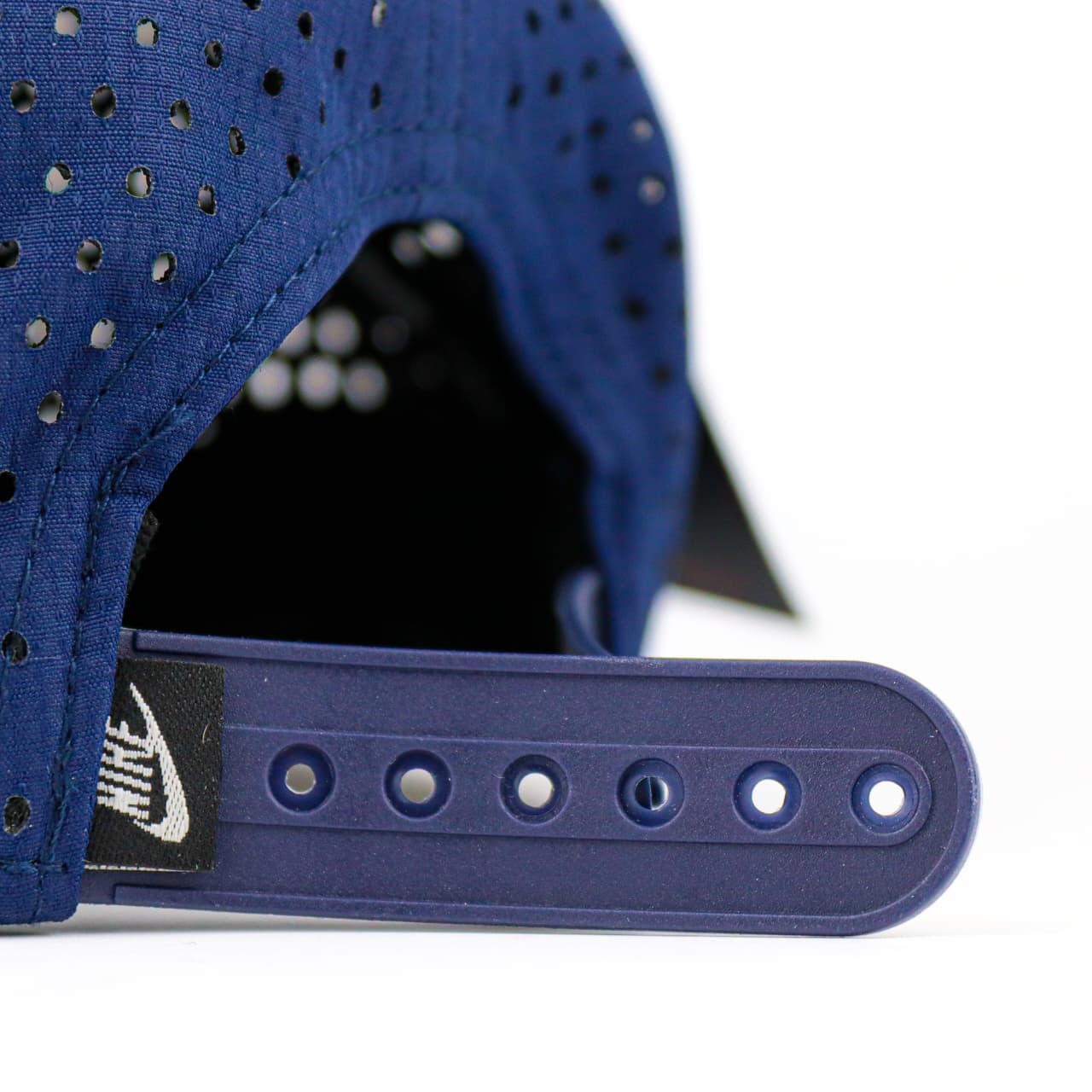 كاب nike كحلي كاب nike كحلي