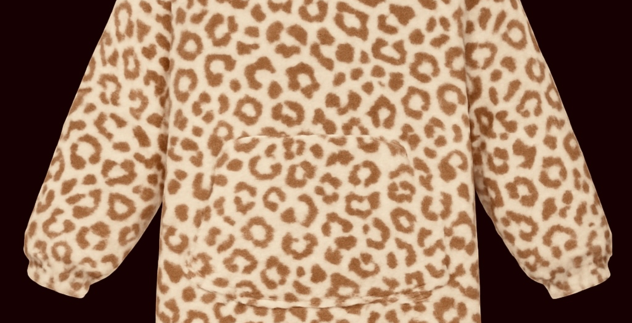 هودي بطانيه over sizeليوبارد لحد الركبه هودي بطانيه over sizeليوبارد لحد الركبه