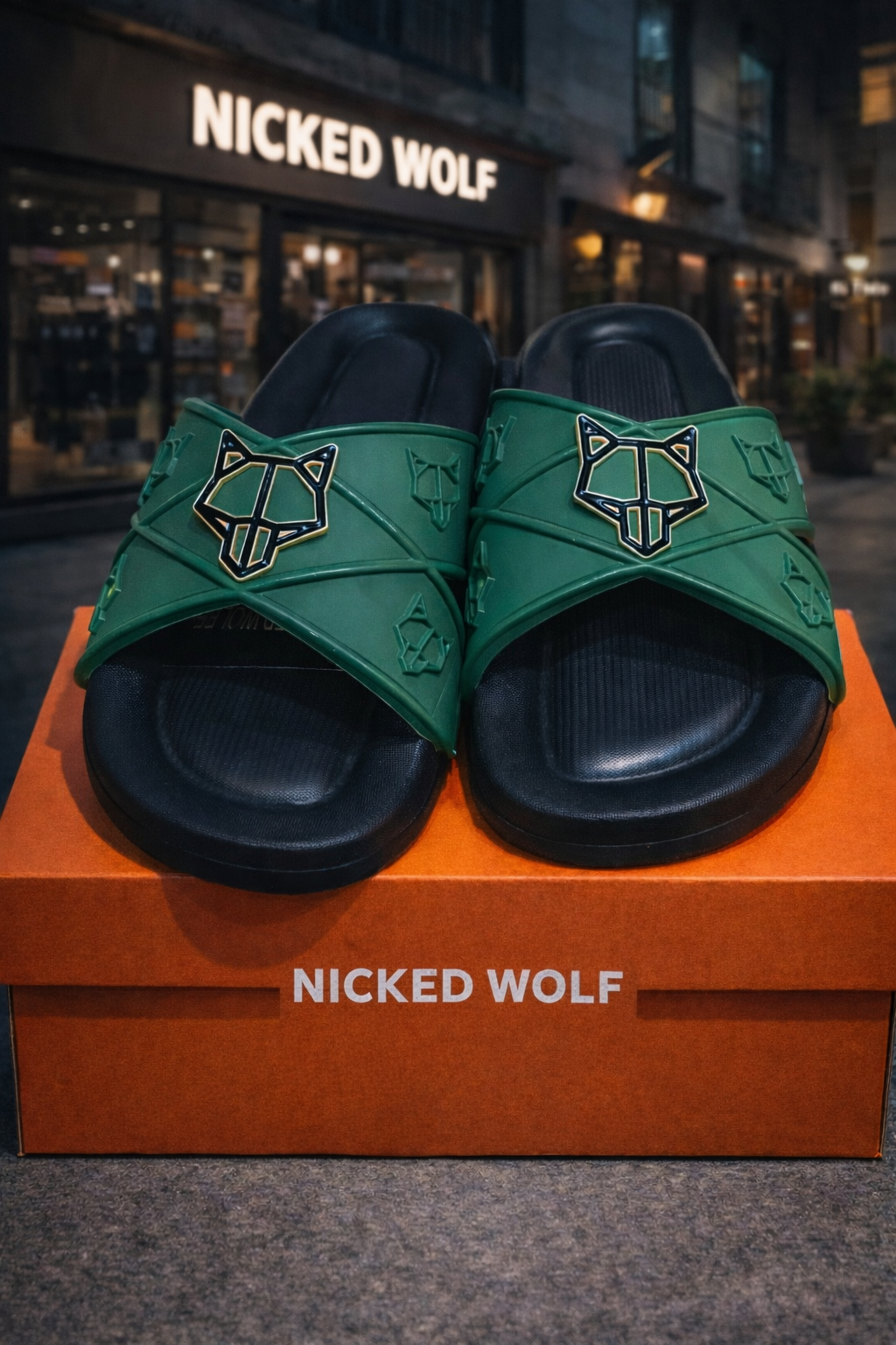 شبشب nicked wolf رجالي صيفي مستورد – متوفر لون بيج وأخضر شبشب nicked wolf رجالي صيفي مستورد – متوفر لون بيج وأخضر