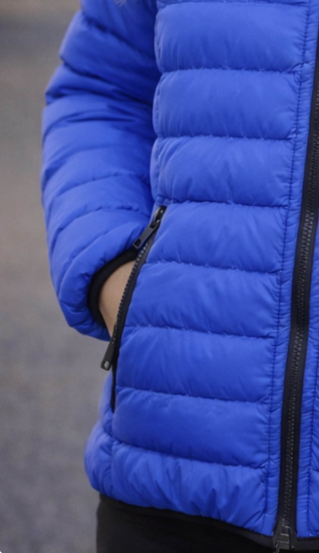 جاكيت شتوي مبطن unisex بقبعة – خامة خفيفة ودفا عالي جاكيت شتوي مبطن unisex بقبعة – خامة خفيفة ودفا عالي